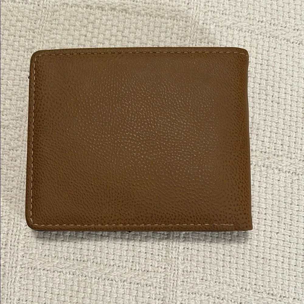 Mossy Oak Men’s Brown Leather Bifold Wallet